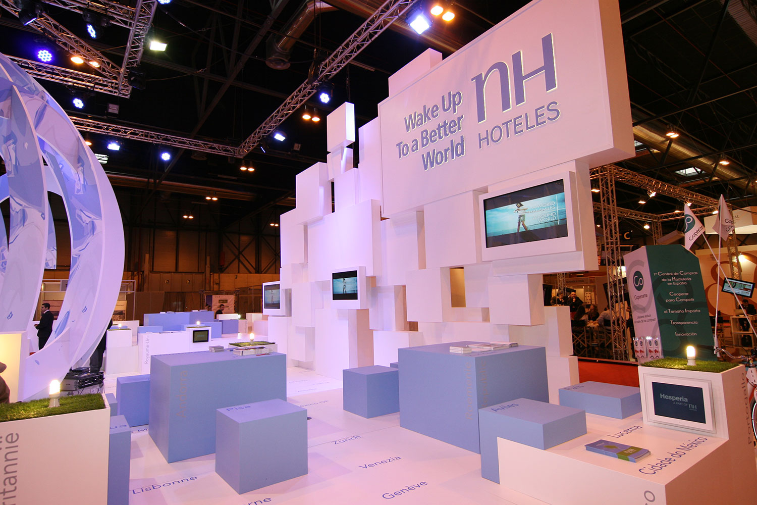 NH Hotels-Diseño Gráfico Stand Fitur-1